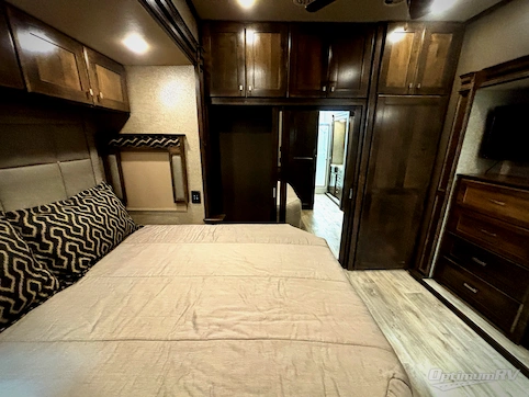 2019 VanLeigh Vilano 375FL RV Photo 4