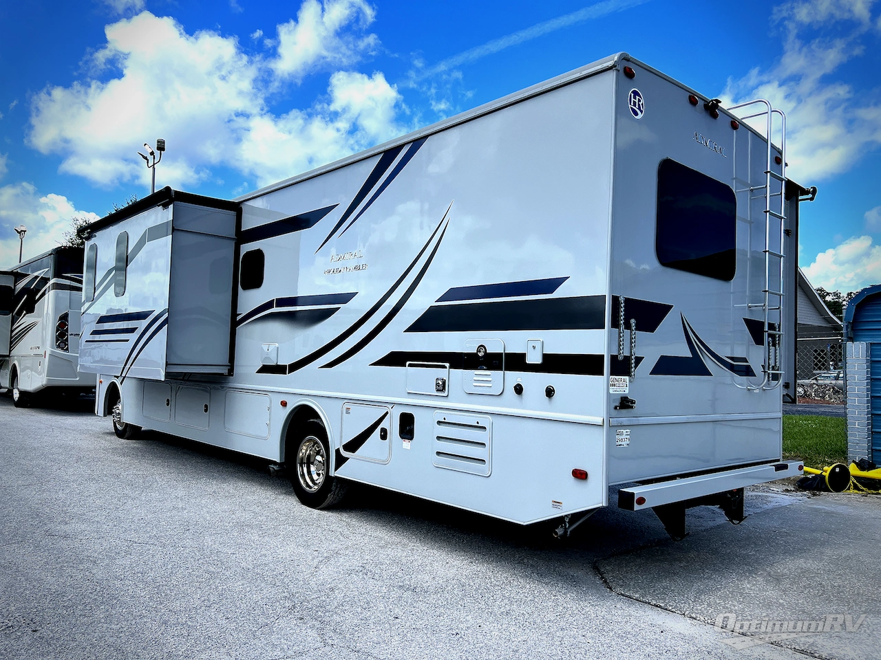 2024 Holiday Rambler Admiral 33B6 Photo 2