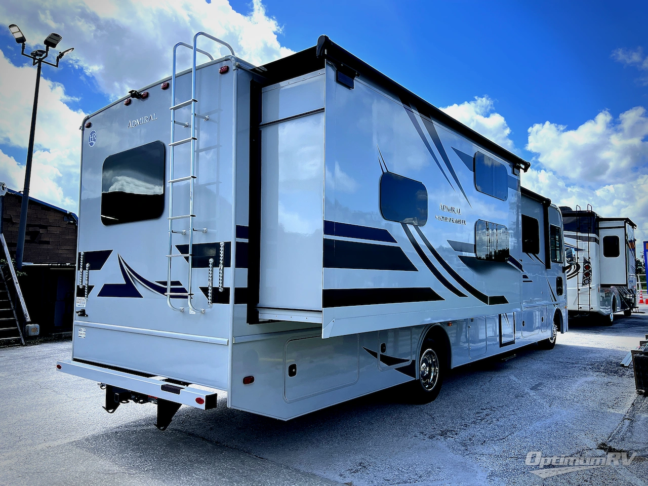 2024 Holiday Rambler Admiral 33B6 Photo 3