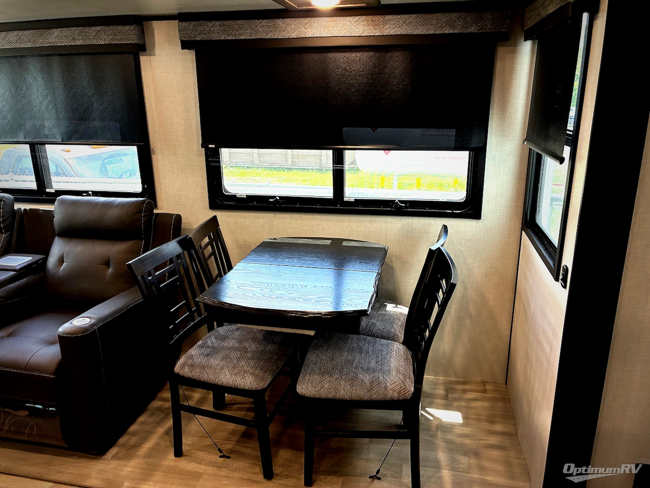 2023 KZ Durango Half-Ton D274BHD Photo 13