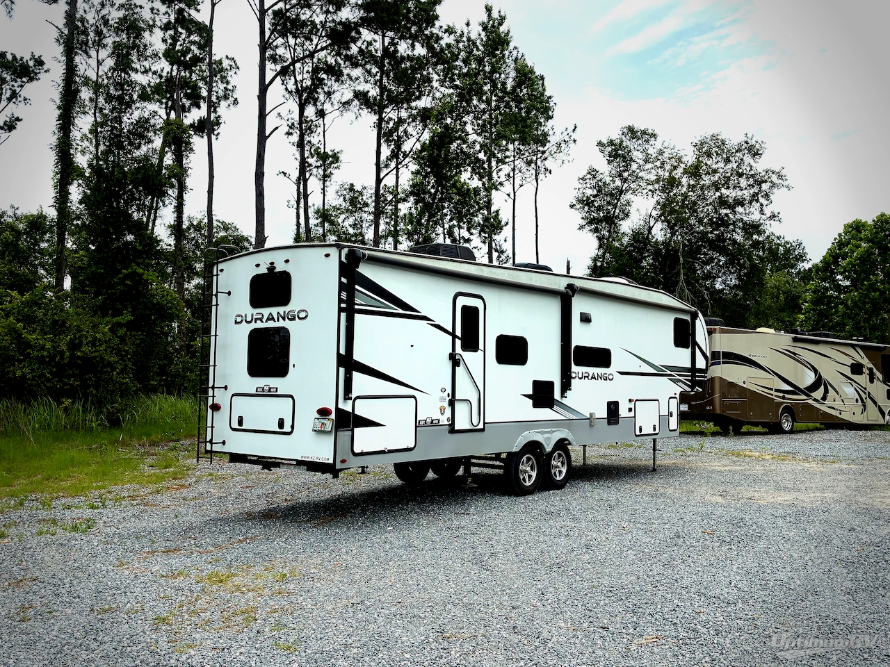 2023 KZ Durango Half-Ton D274BHD Photo 2
