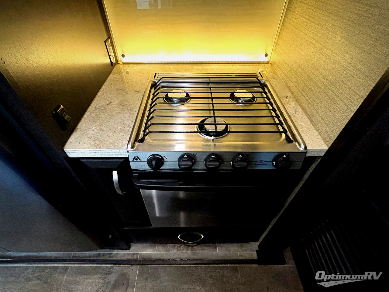 2018 Dutchmen Voltage V3805 Photo 6