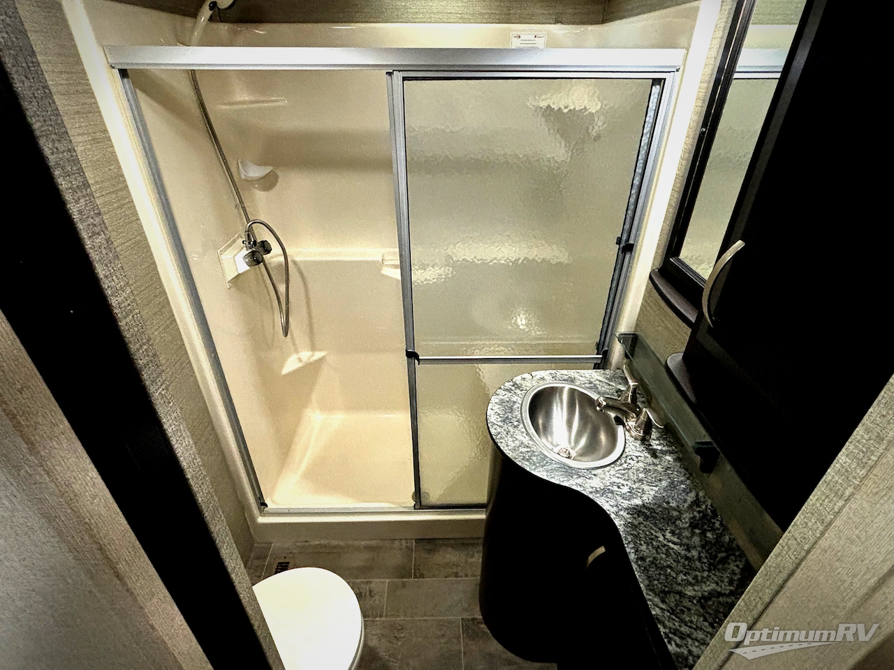 2018 Dutchmen Voltage V3805 Photo 13