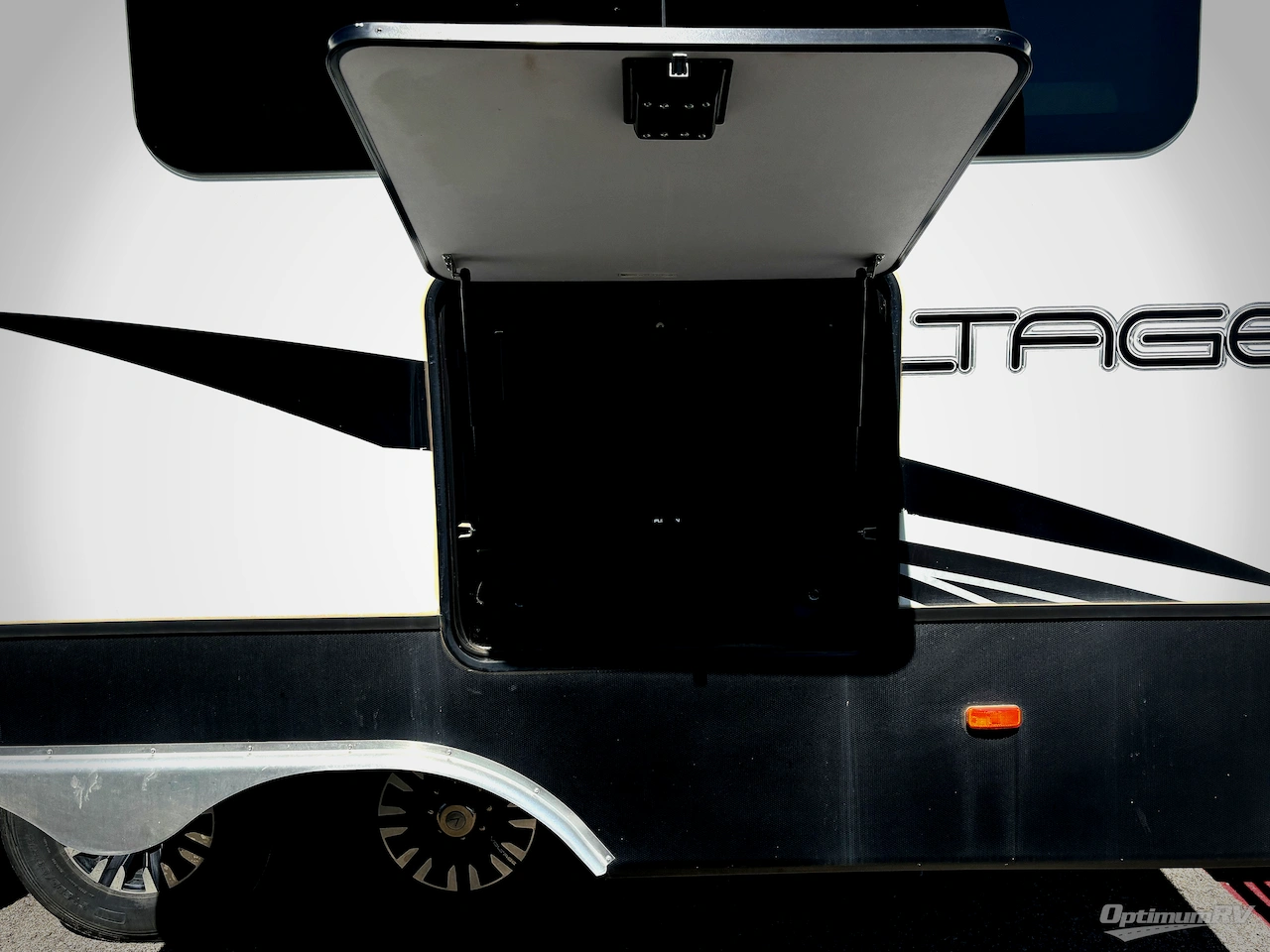 2018 Dutchmen Voltage V3805 Photo 17