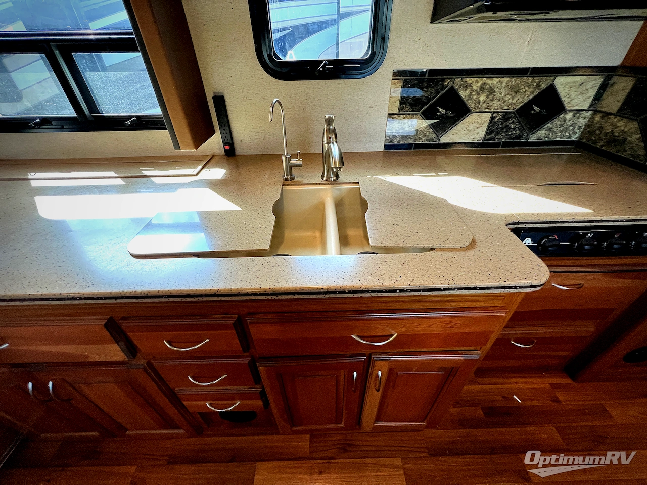 2016 Jayco Precept 35UN Photo 14