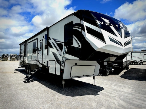 Used 2022 Dutchmen Voltage 4225 Featured Photo