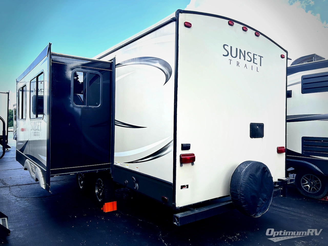 2017 CrossRoads Sunset Trail Super Lite ST240BH Photo 4