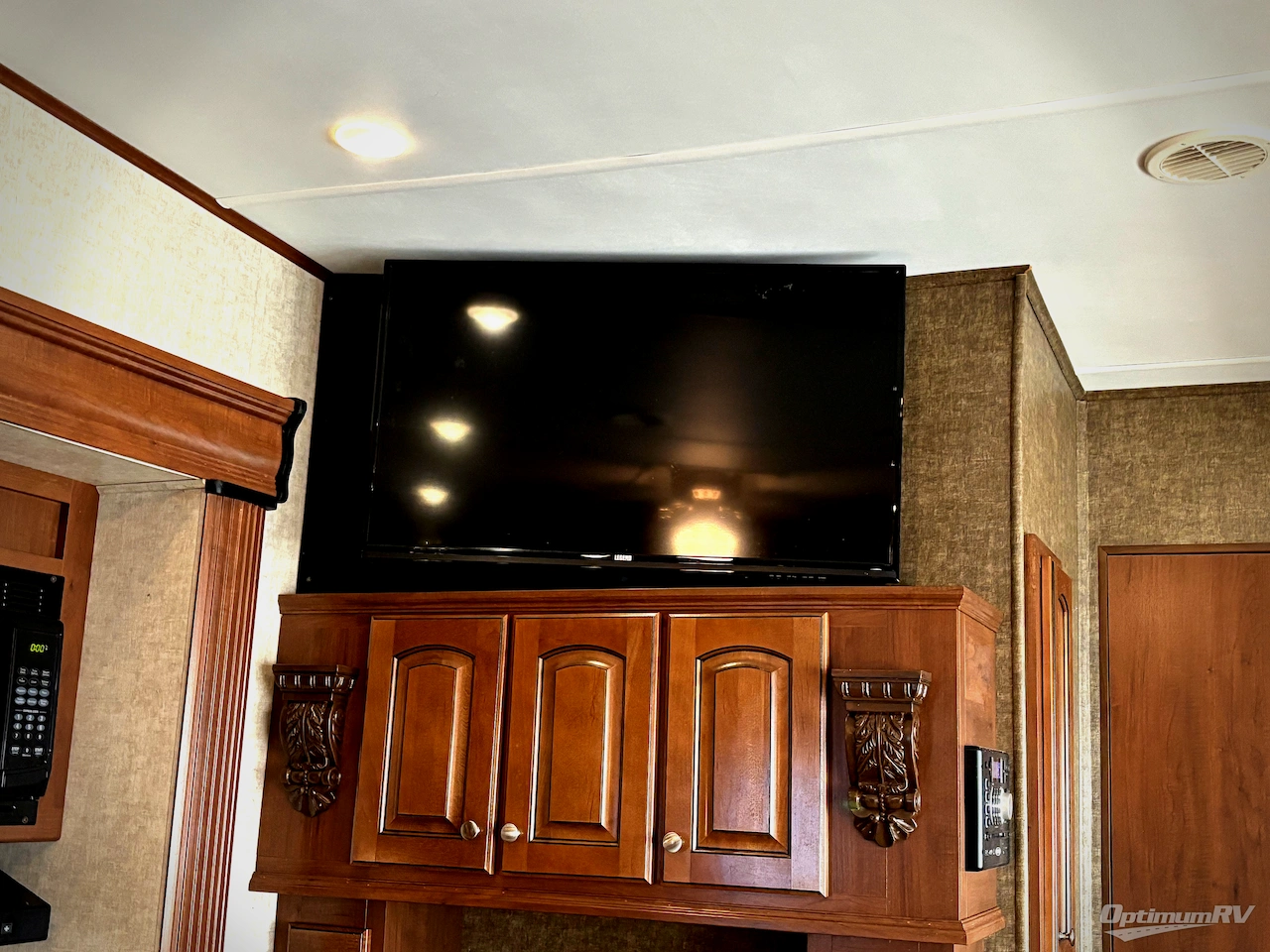 2015 Heartland ElkRidge 38RSRT Photo 12