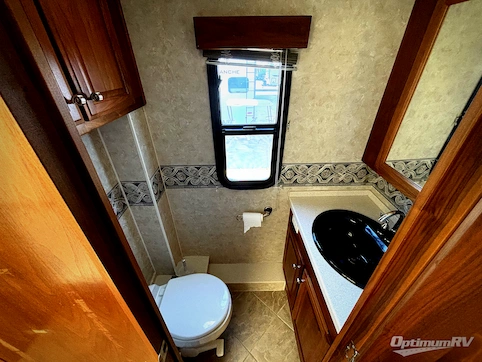 2004 American Coach Revolution 40D RV Photo 4