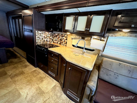 2018 Thor Windsport 29M RV Photo 3