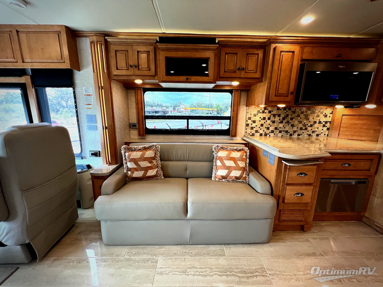 2022 Newmar Dutch Star 4081 Photo 9