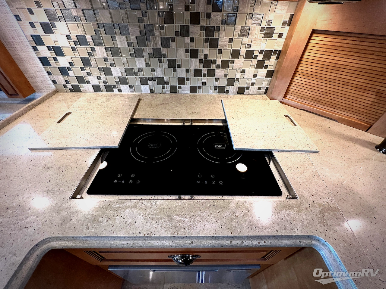 2022 Newmar Dutch Star 4081 Photo 12