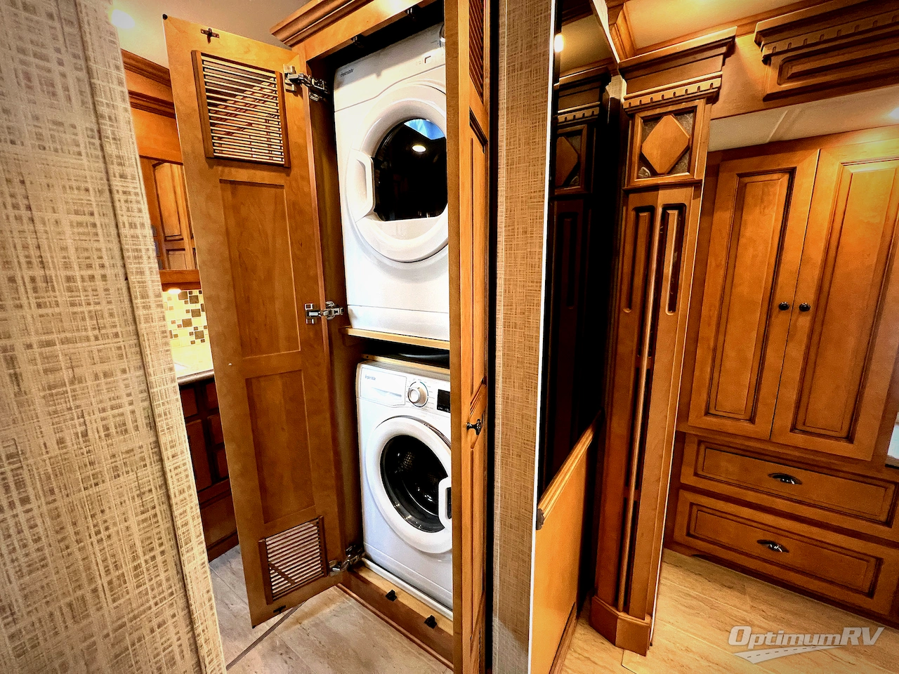 2022 Newmar Dutch Star 4081 Photo 32