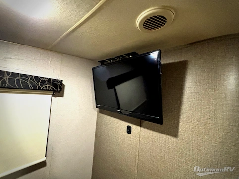 2018 KZ Durango 1500 D259RDD RV Photo 3