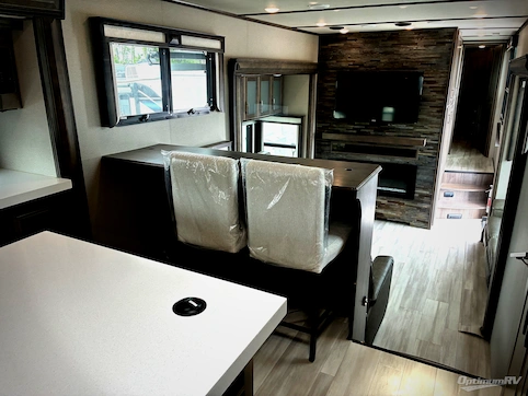 2022 Grand Design Solitude 390RK RV Photo 3