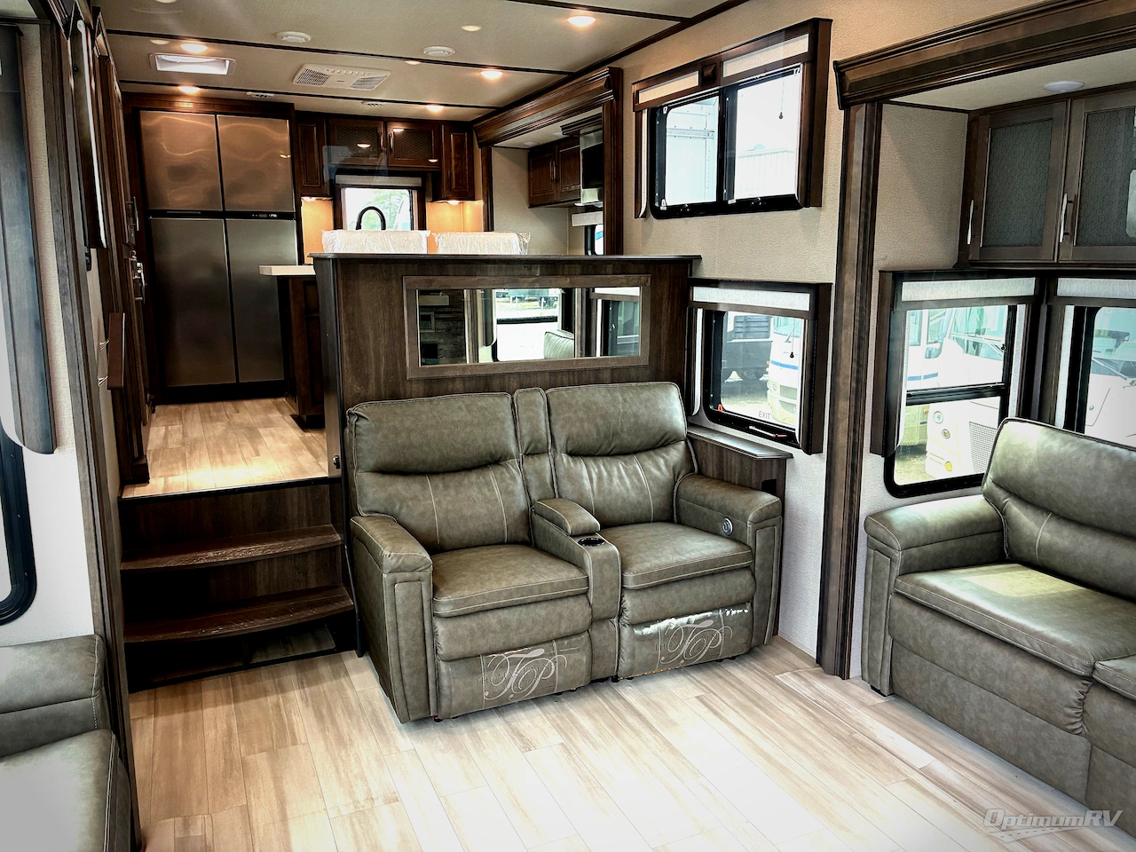 2022 Grand Design Solitude 390RK Photo 4