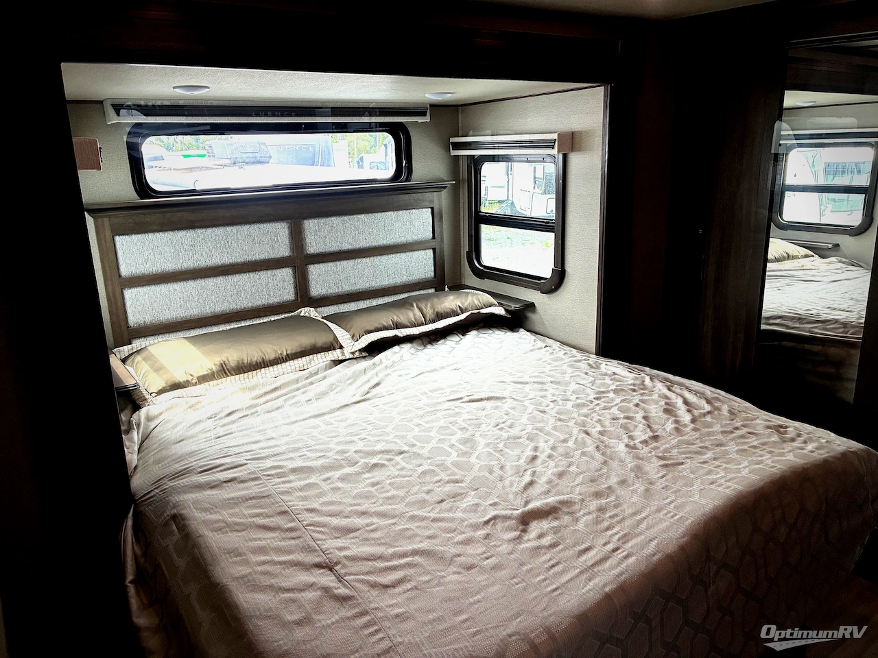 2022 Grand Design Solitude 390RK Photo 18