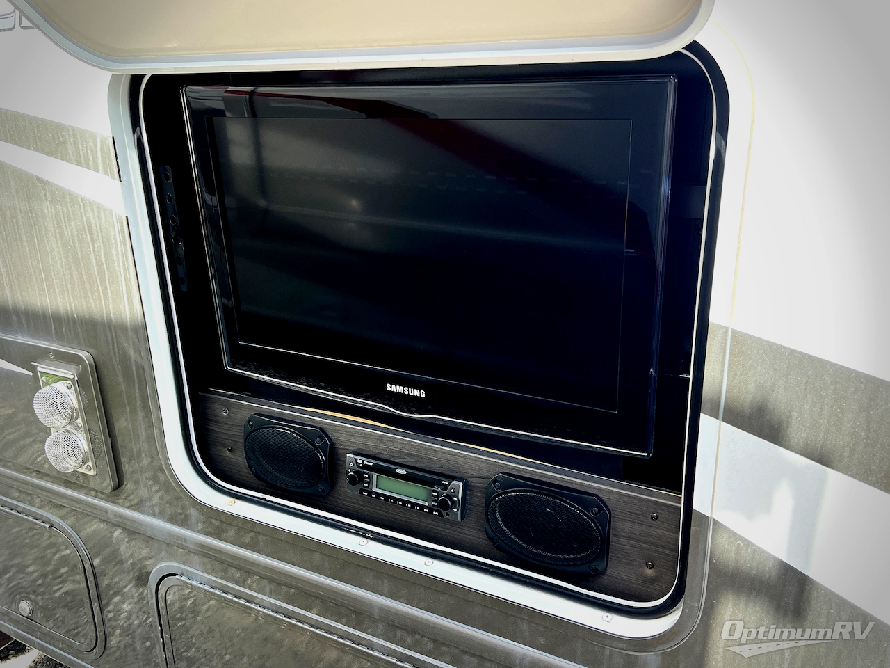 2011 Winnebago Aspect 28T Photo 21