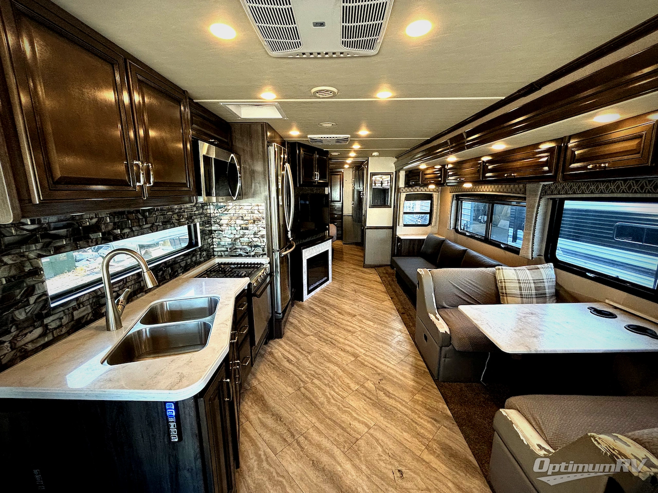 2021 Holiday Rambler Vacationer 35K Photo 1