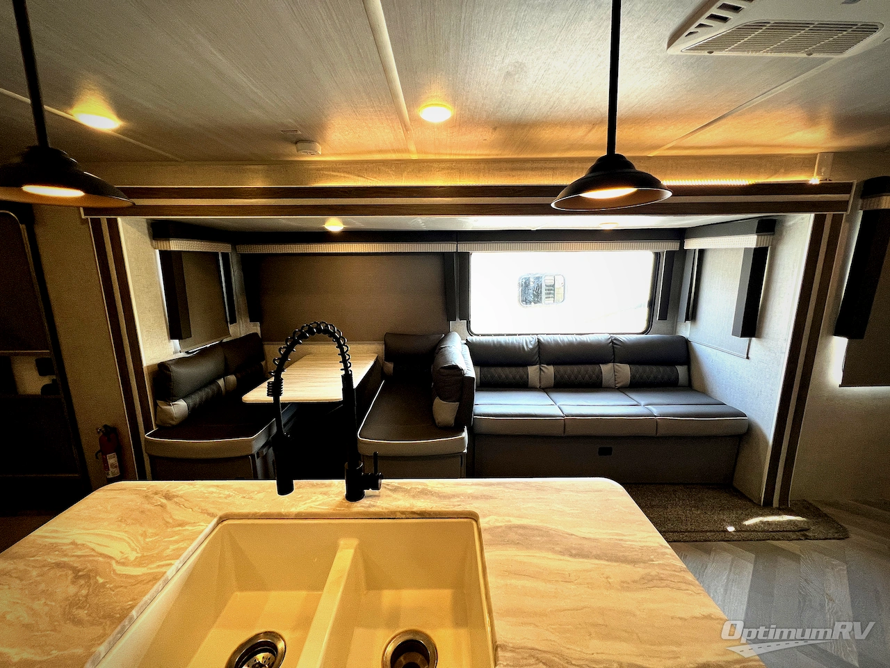 2021 Forest River Wildwood 27RE Photo 6
