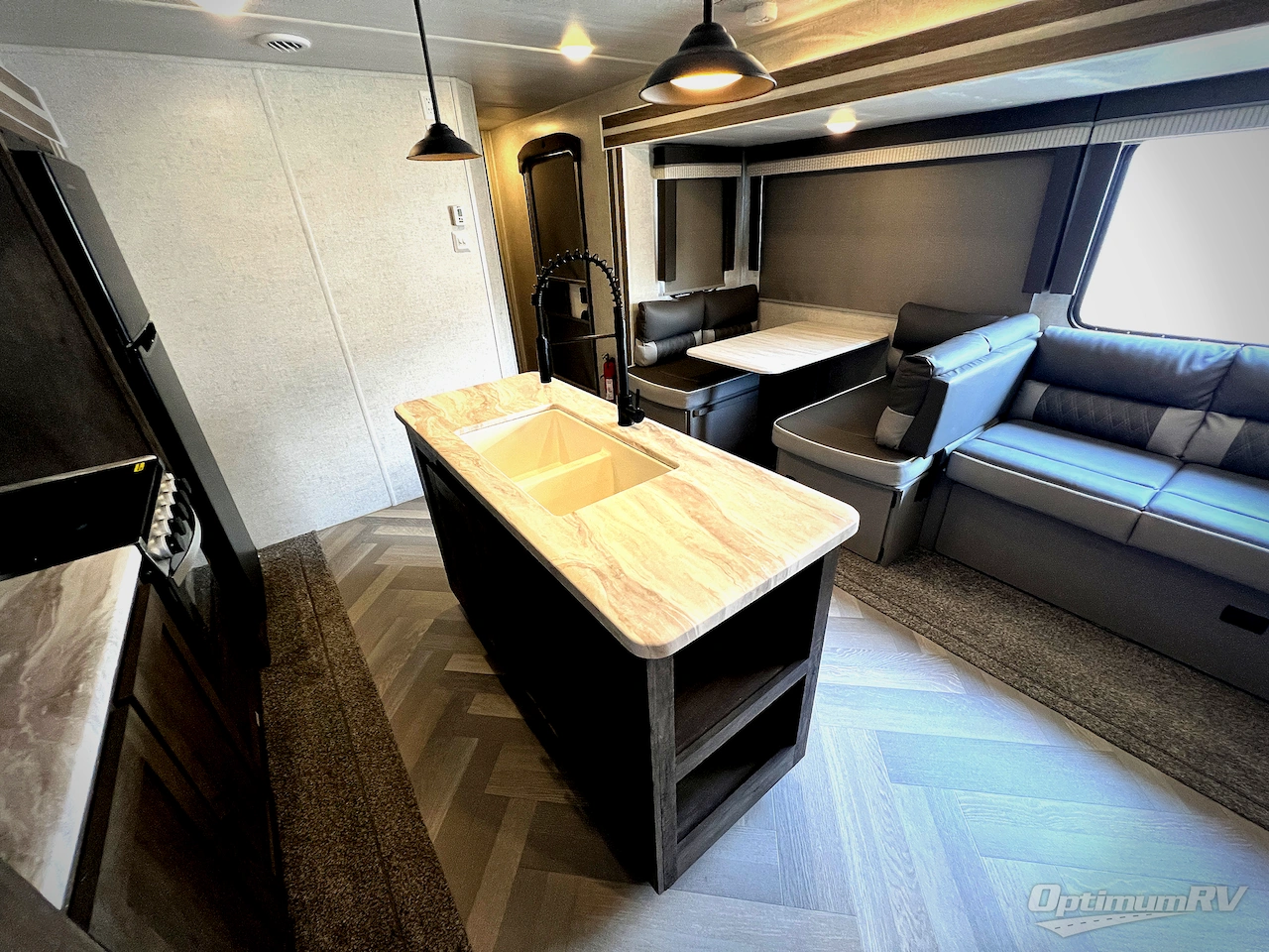 2021 Forest River Wildwood 27RE Photo 9