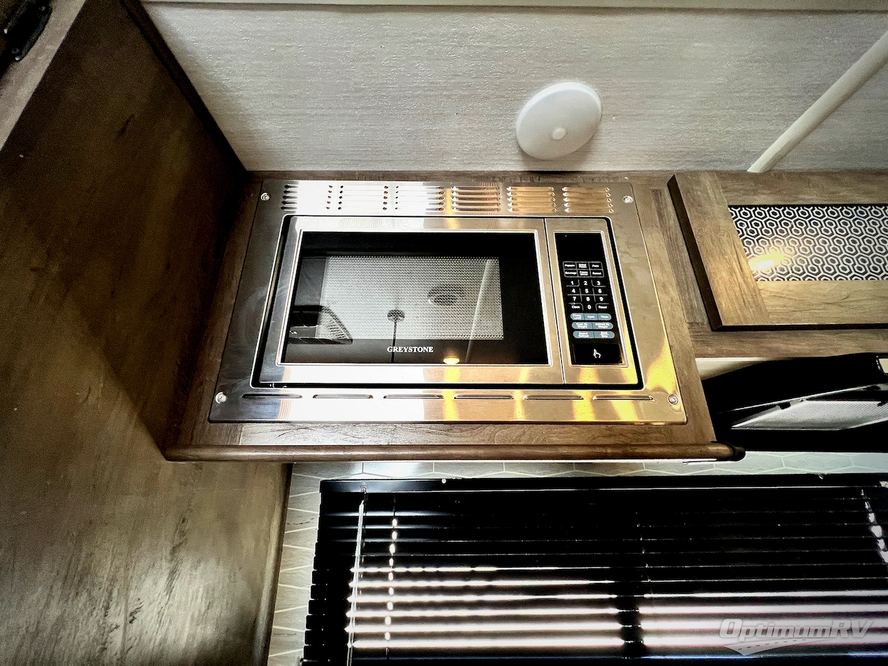 2021 Forest River Wildwood 27RE Photo 12