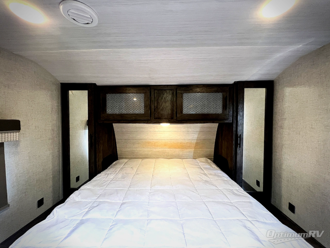 2021 Forest River Wildwood 27RE Photo 21