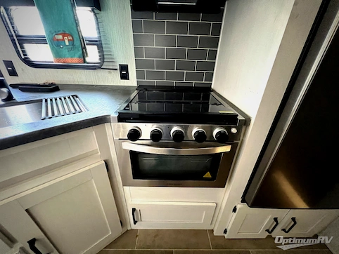 2021 Palomino Puma XLE Lite 24FBSC RV Photo 3