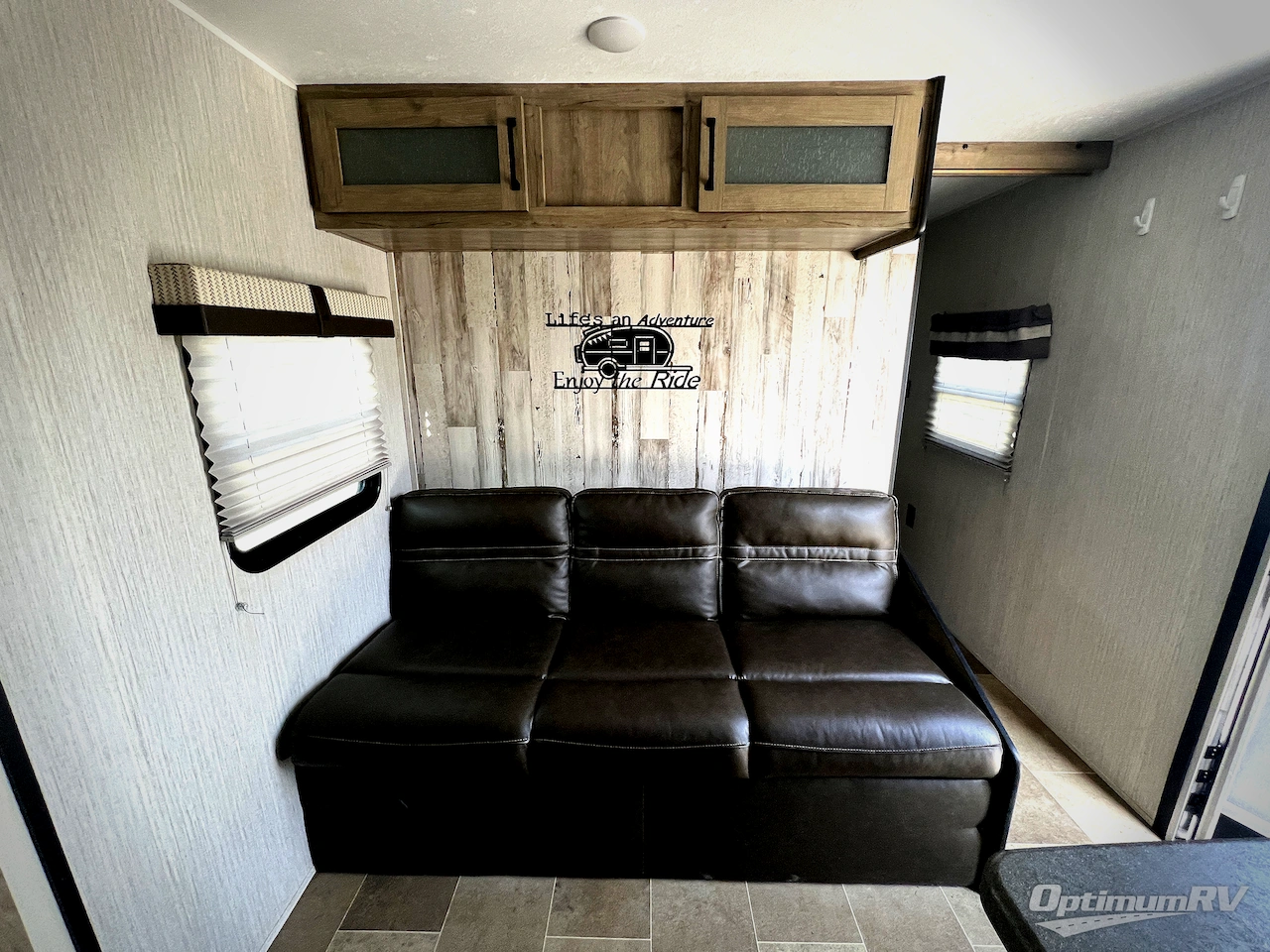 2021 Palomino Puma XLE Lite 24FBSC Photo 6