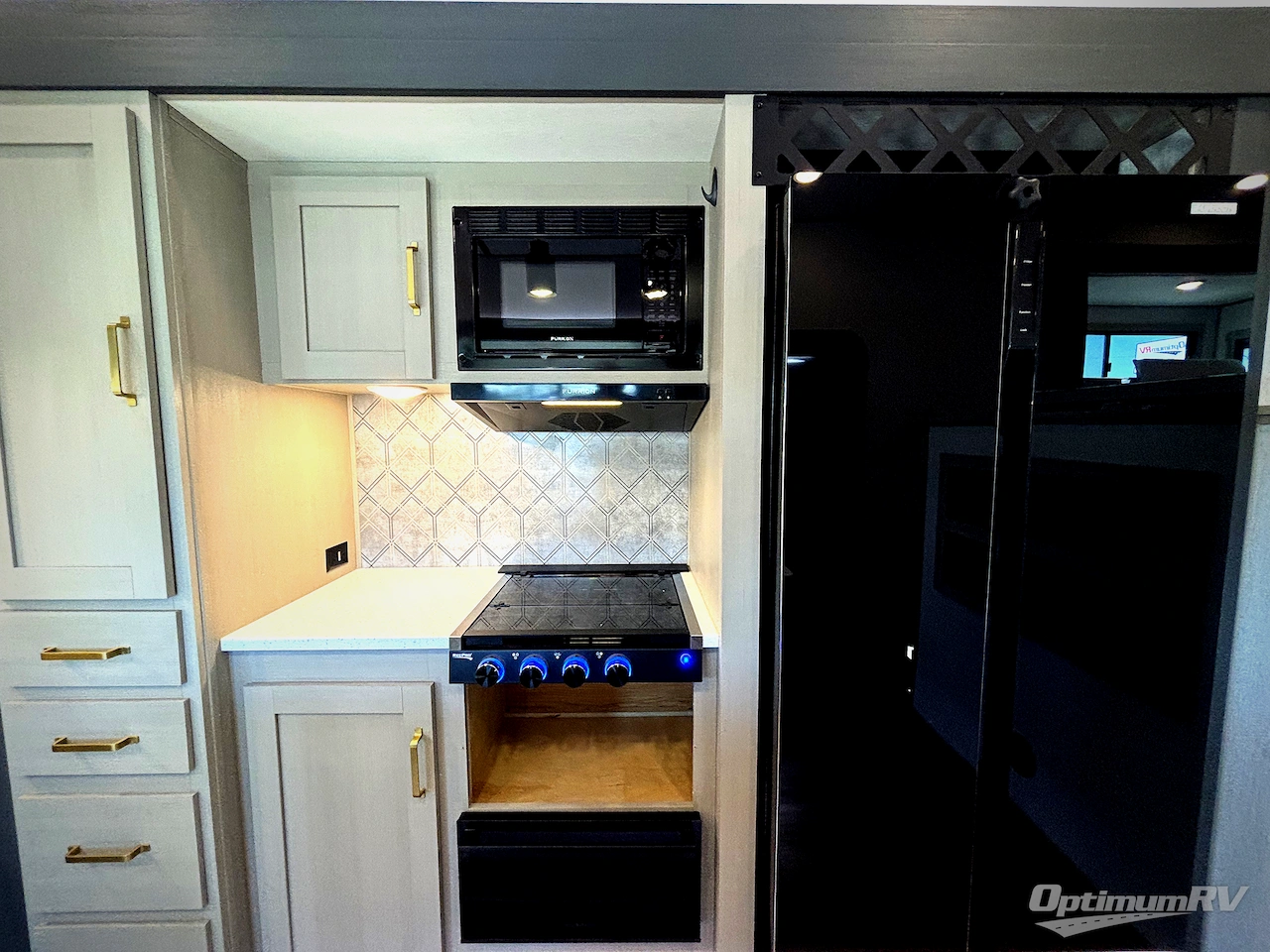 2024 Forest River Wildwood Heritage Glen 378FL Photo 7