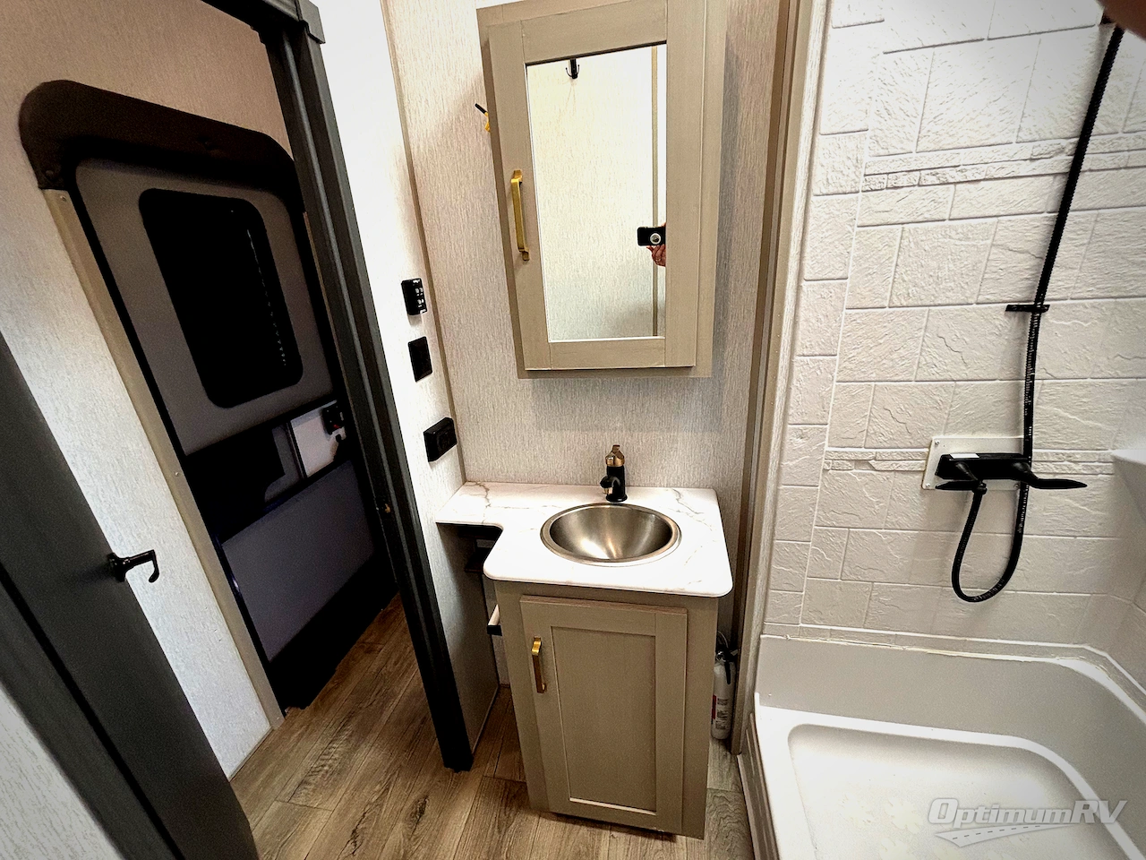2024 Forest River Wildwood Heritage Glen 378FL Photo 16