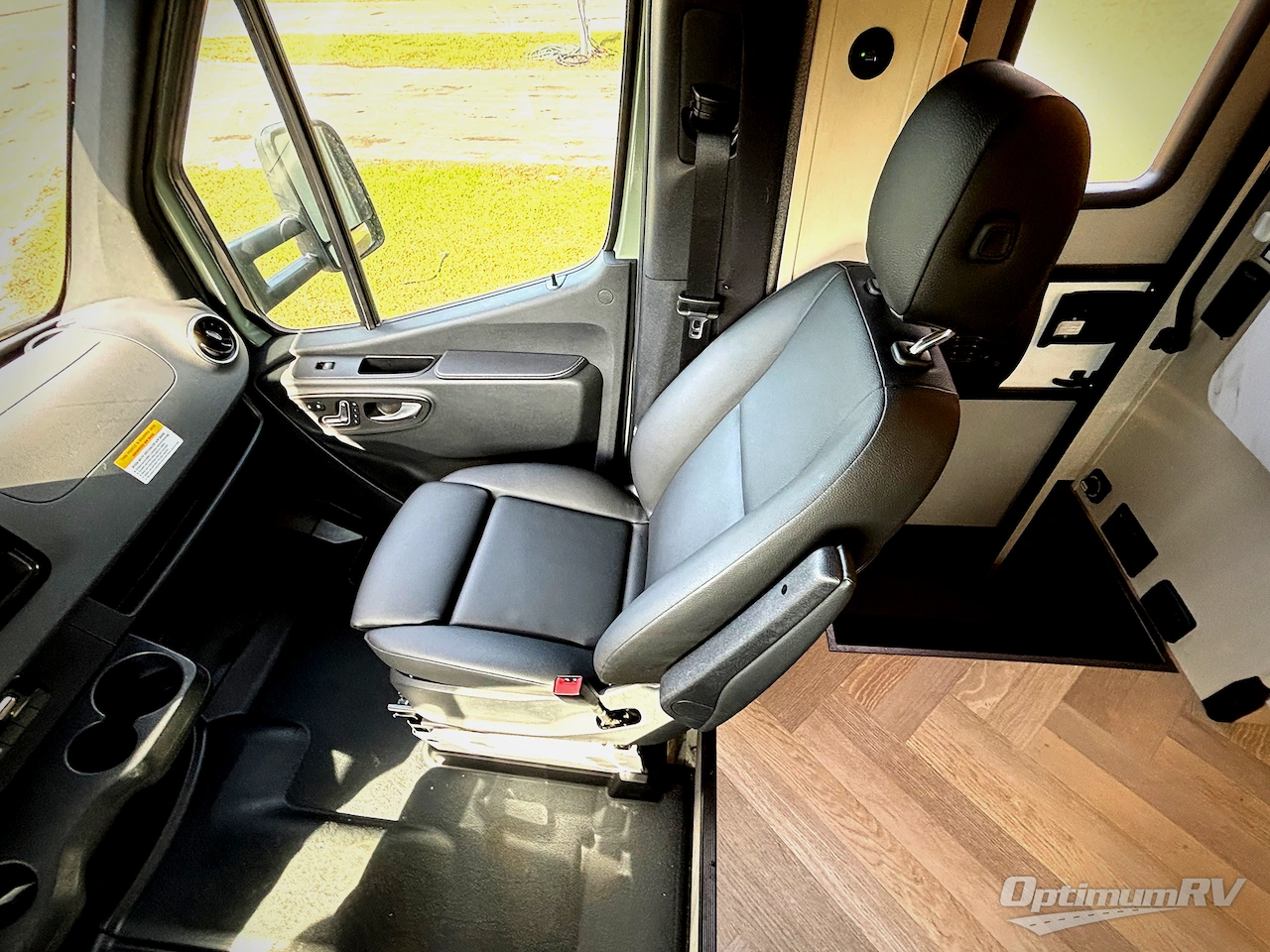 2026 Coachmen Prism Select 24CBS Photo 9