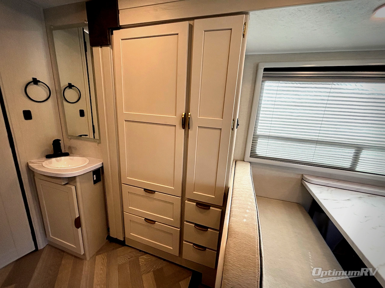 2026 Coachmen Prism Select 24CBS Photo 15