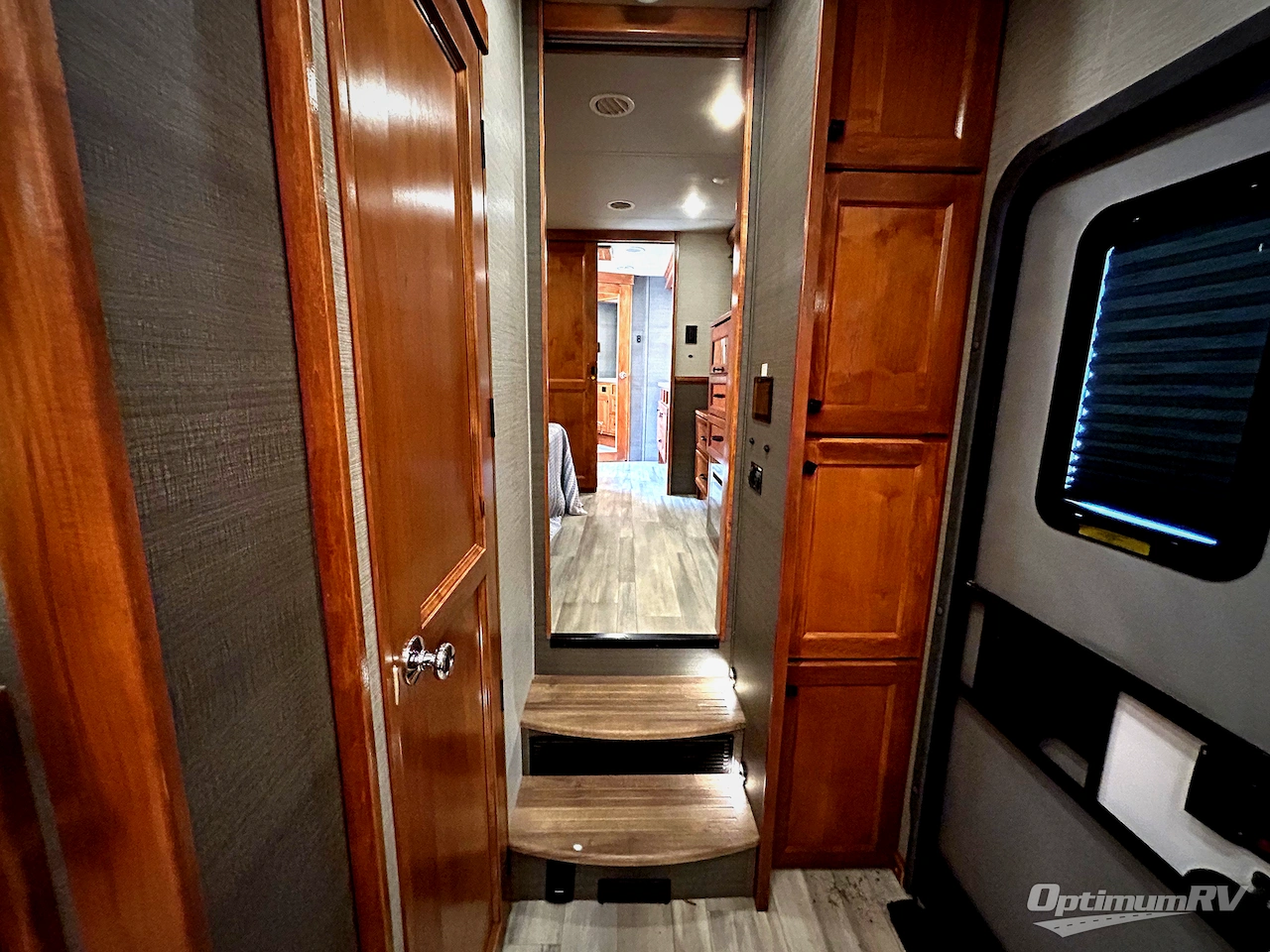 2022 VanLeigh Beacon 41LKB Photo 7