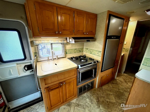 2008 Jayco Melbourne 26A RV Photo 3