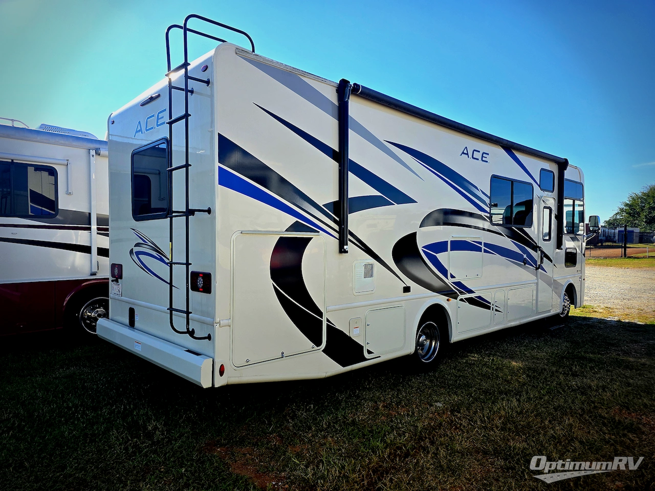 2023 Thor ACE 29D Photo 2