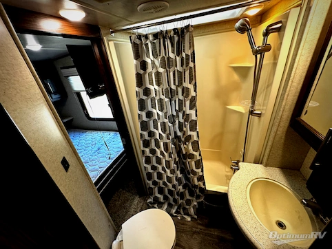 2018 Heartland Cyclone 3611JS RV Photo 4