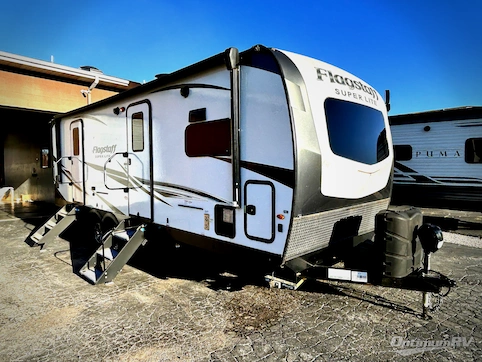 Used 2022 Forest River Flagstaff Super Lite 26FKBS Featured Photo