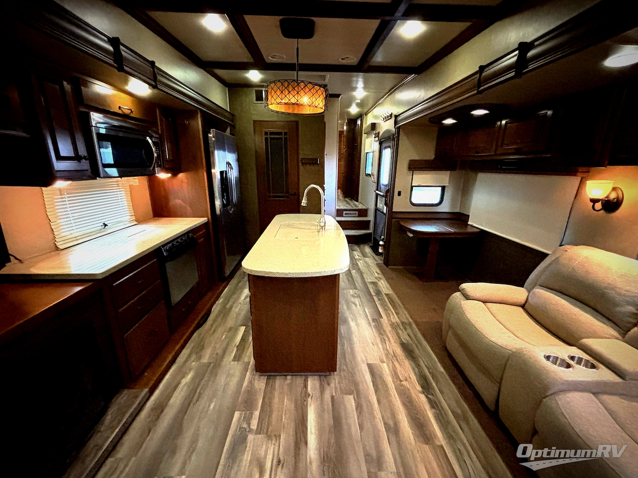 2015 Heartland Bighorn 3570RS Photo 5