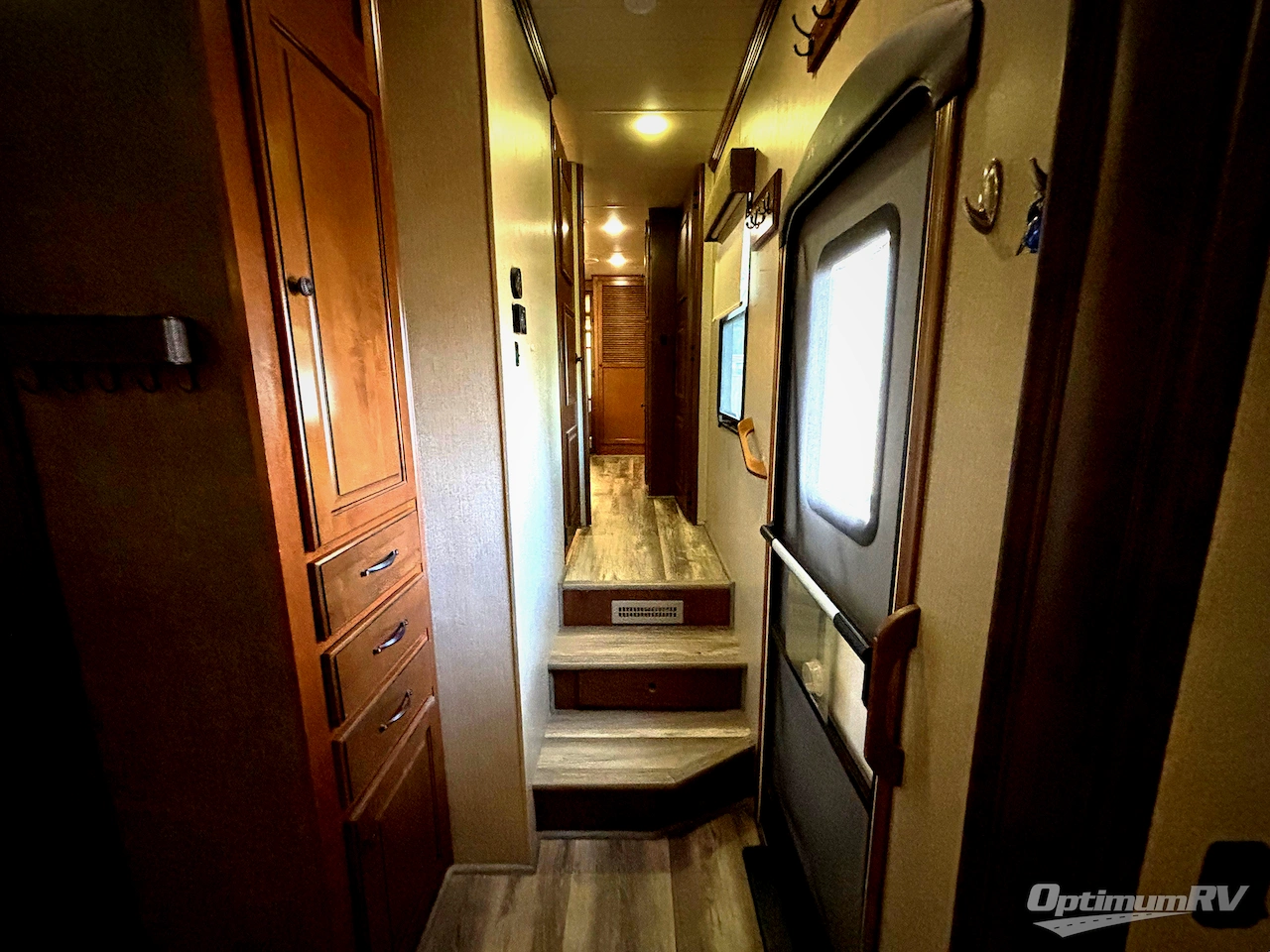 2015 Heartland Bighorn 3570RS Photo 7