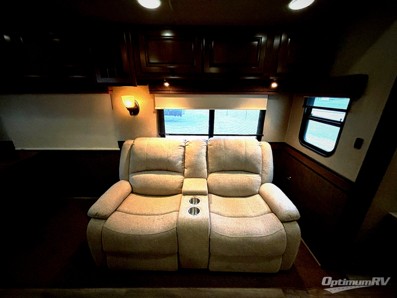 2015 Heartland Bighorn 3570RS Photo 18