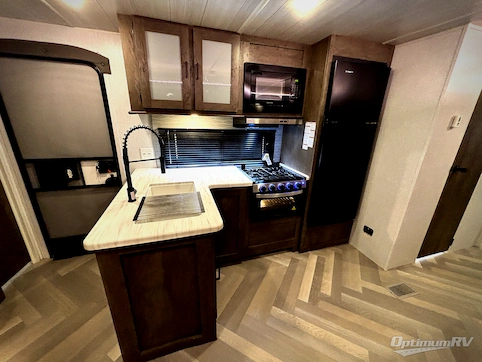 2022 Forest River Salem 31KQBTS RV Photo 3