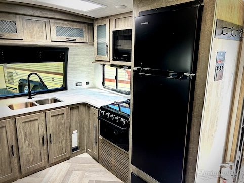 2022 Forest River Salem Hemisphere 270FKS RV Photo 2
