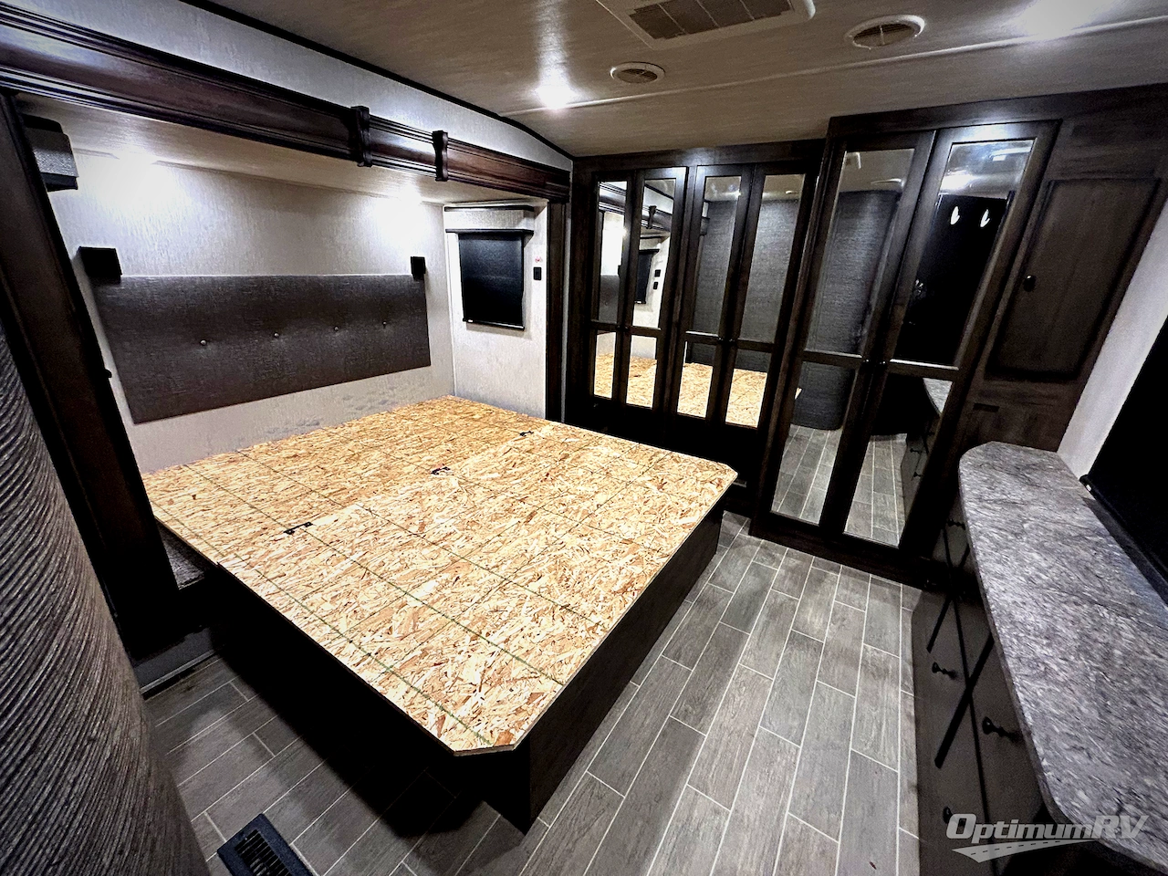 2020 Heartland Bighorn Traveler 39MB Photo 8