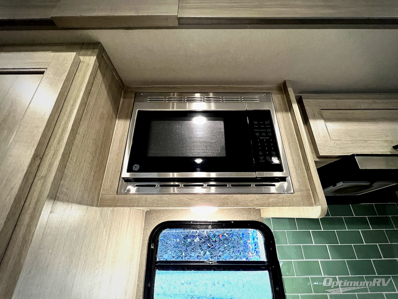 2024 Coachmen Catalina Destination Series 39RLTS Photo 8