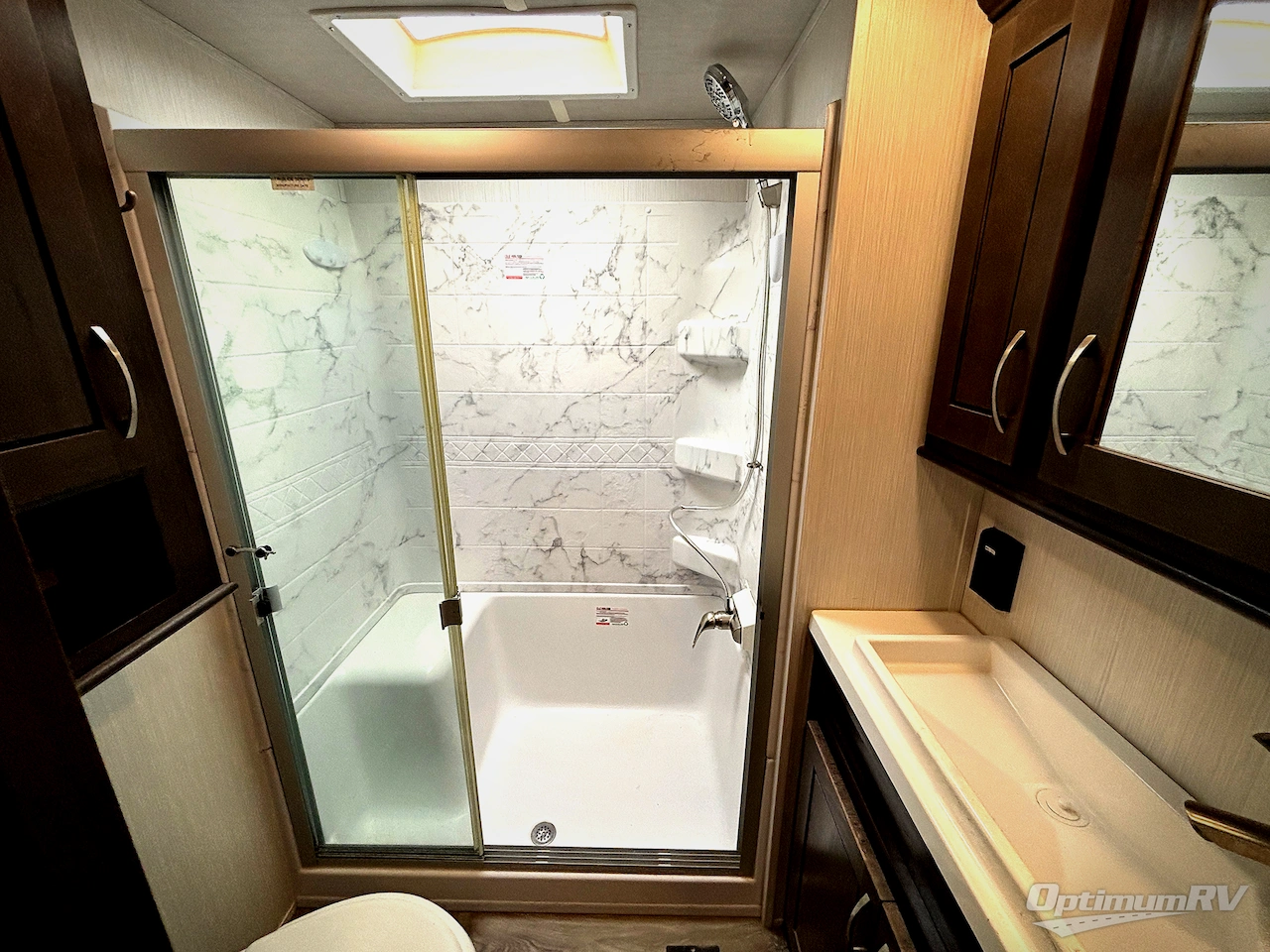 2020 Forest River Cedar Creek Silverback 37MBH Photo 13