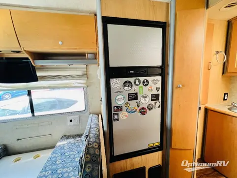 2006 Winnebago View 23H RV Photo 4