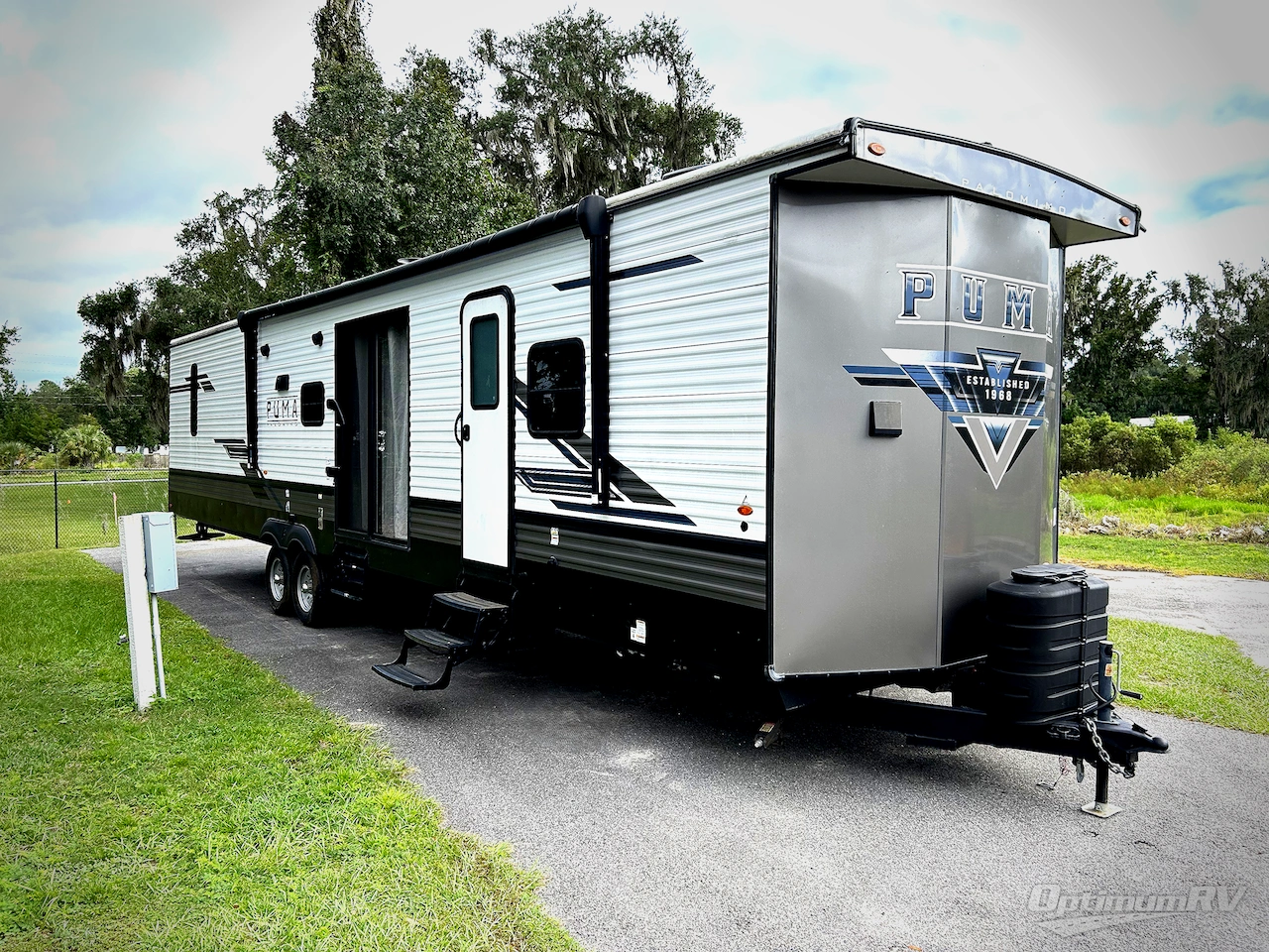 2023 Palomino Puma Destination 39DBT Photo 1