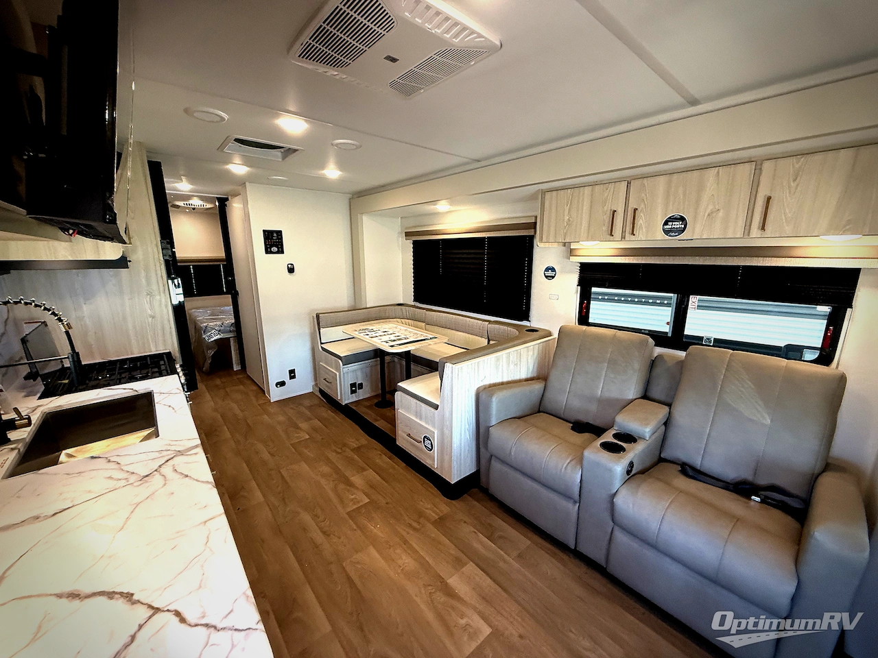 2026 East To West Entrada 2950OK Photo 4