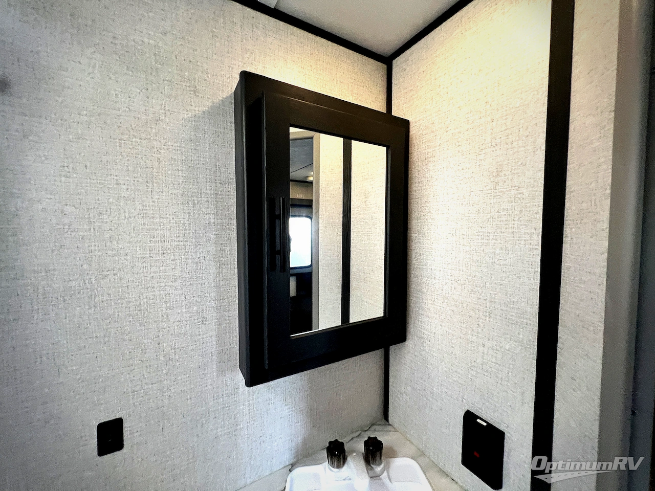 2022 Dutchmen Colorado 30BHSC Photo 19